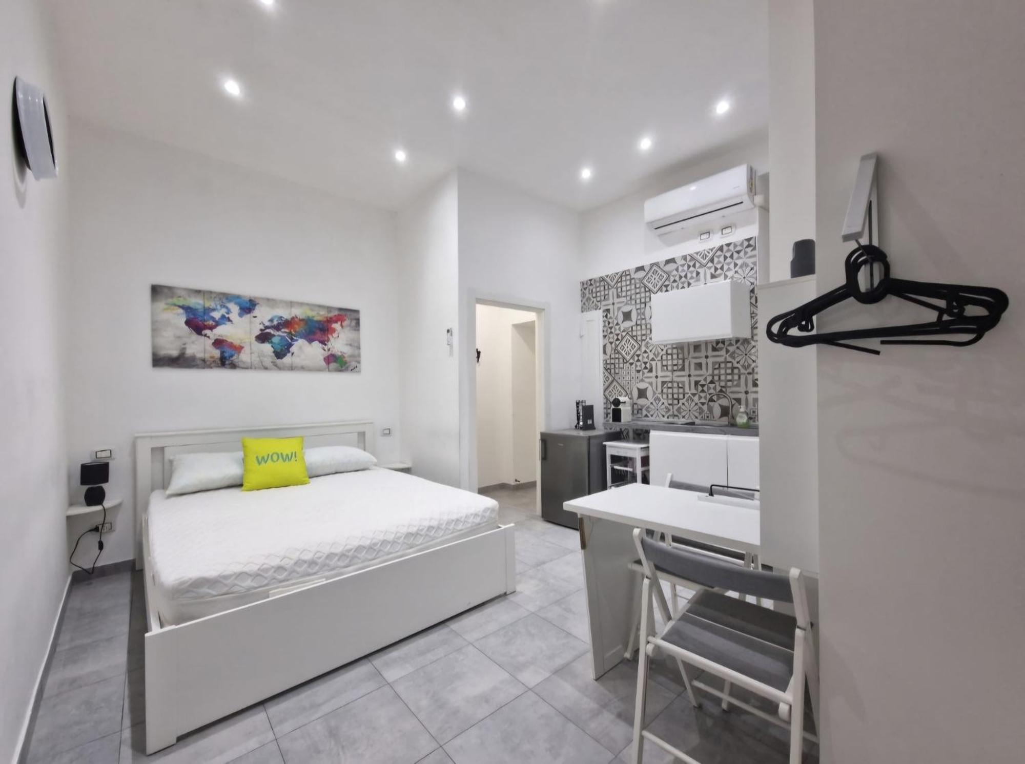 Centro Dante Naples
