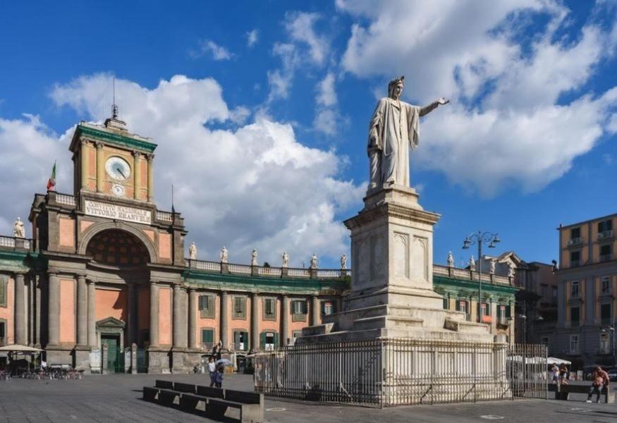 Centro Dante * Naples